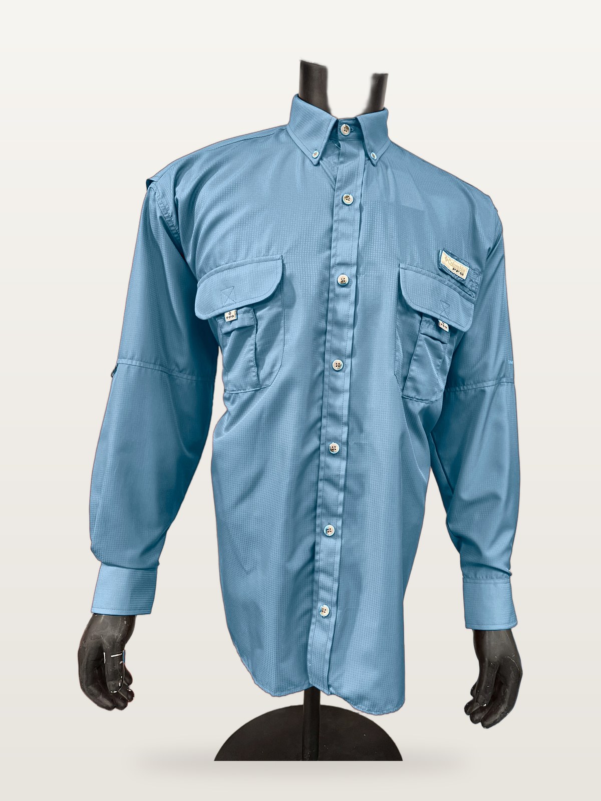 Camisa Táctica Convertible color Celeste, foto real