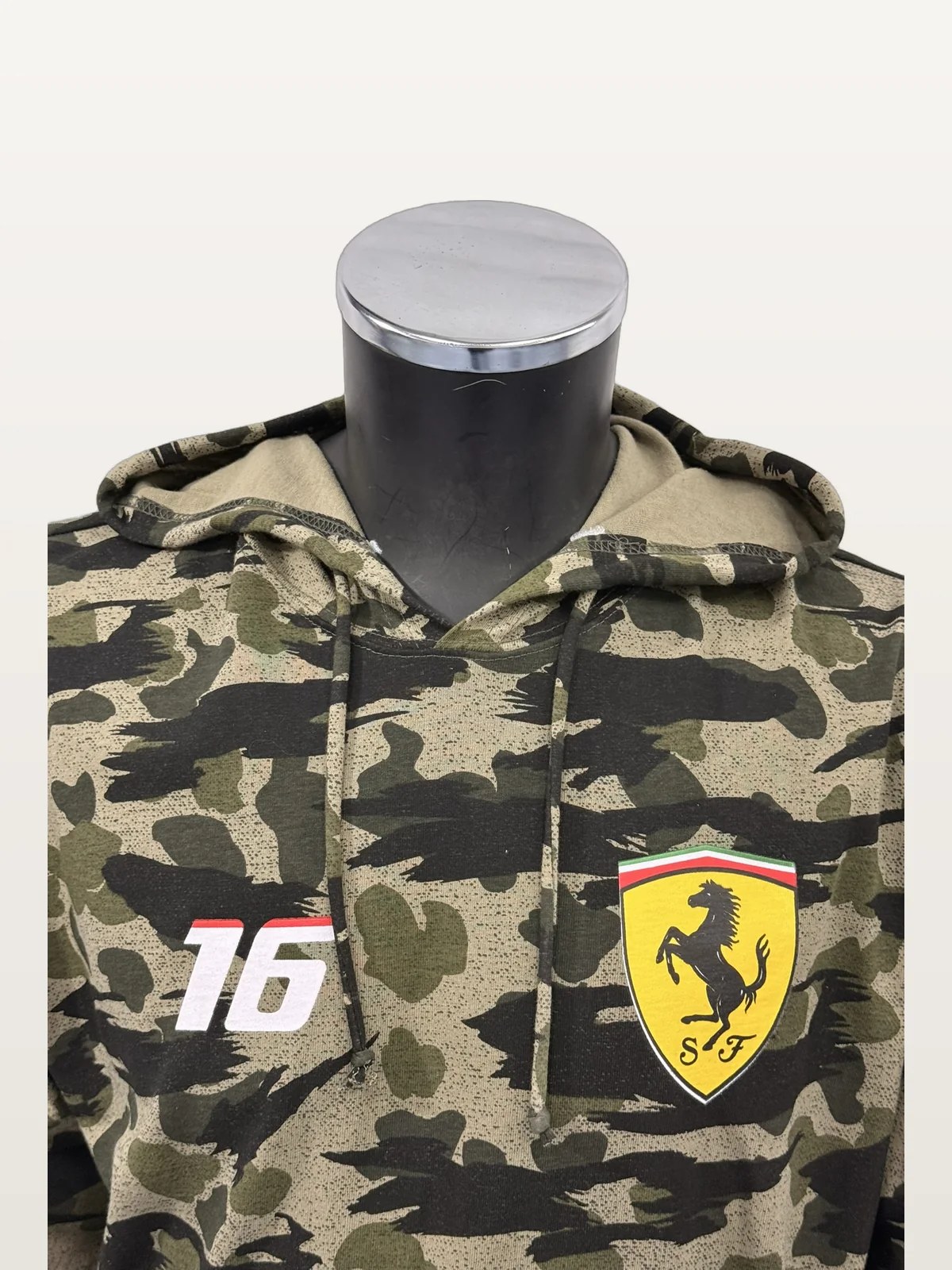 Sudadera Con Capucha De Autos Camuflaje vista 5