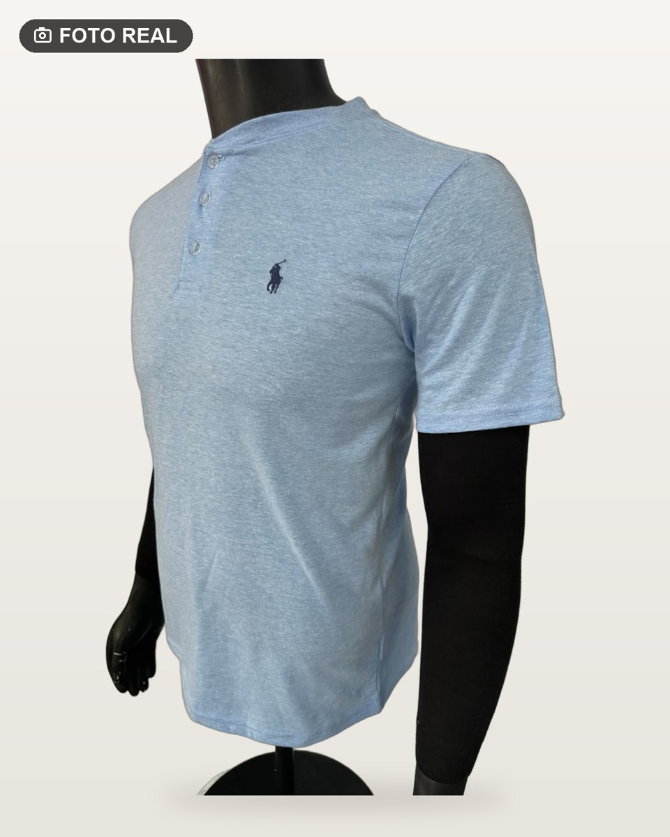 Playera Polo Cuello Chino Celeste Pastel vista 2